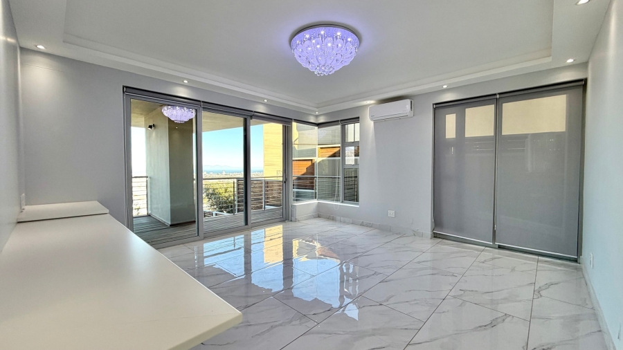 5 Bedroom Property for Sale in Dennegeur Western Cape